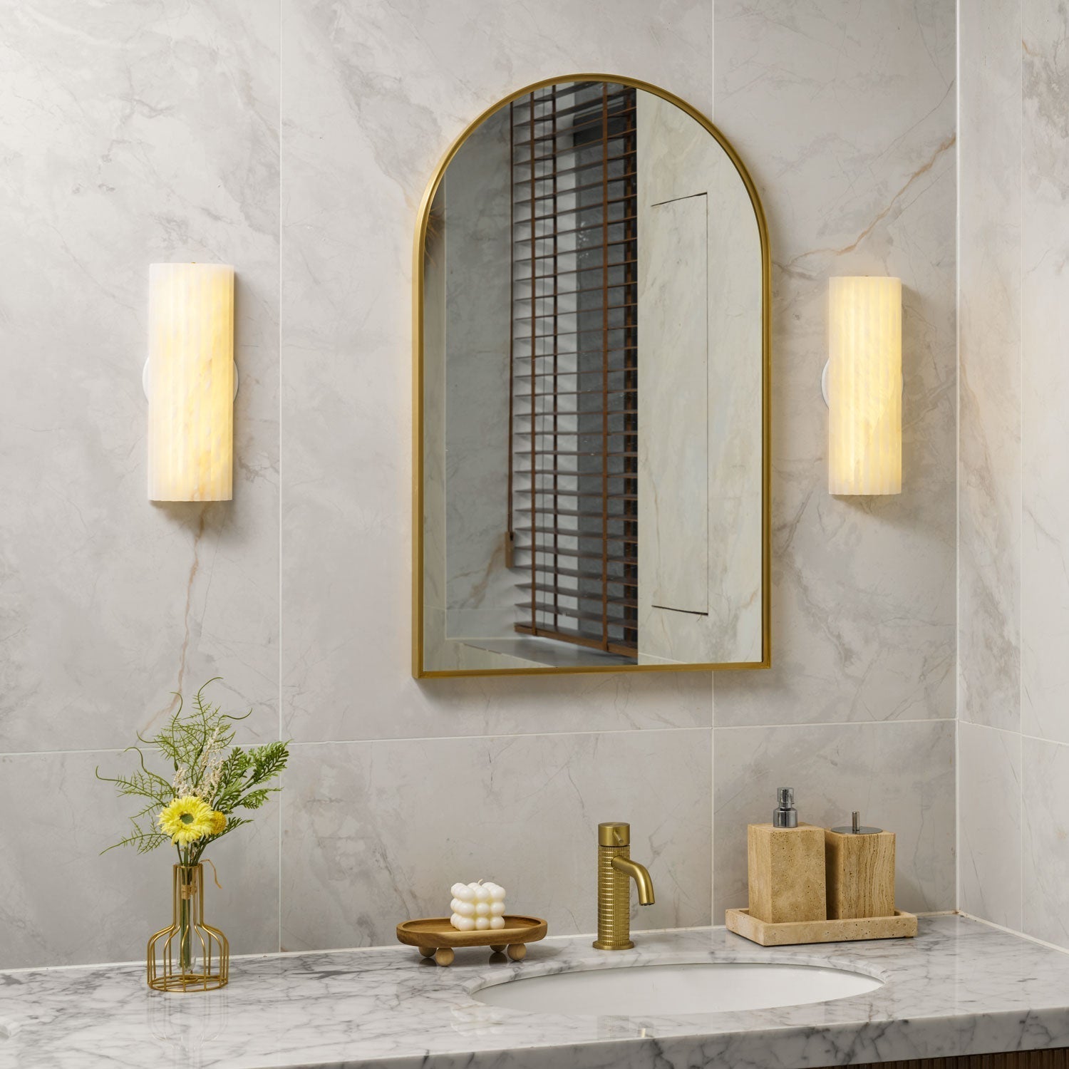 AlbaLinea LED Wall Light in Alabaster