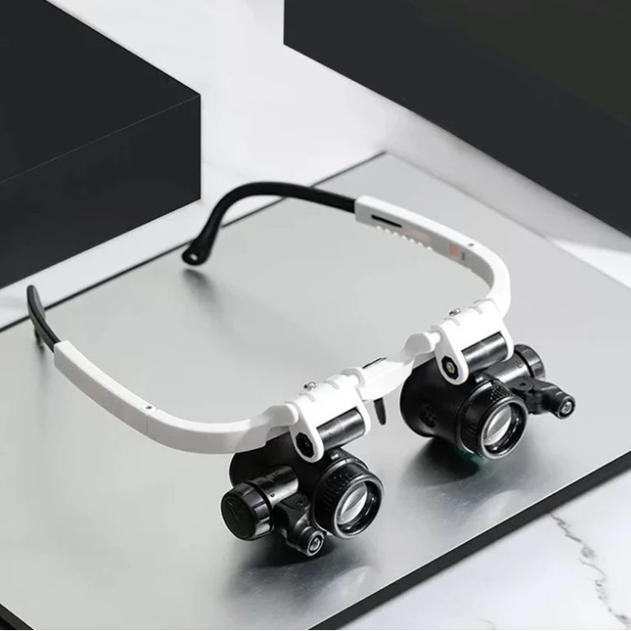 LED Head-Mounted Magnifier with Four Interchangeable Lenses and Dual Lights