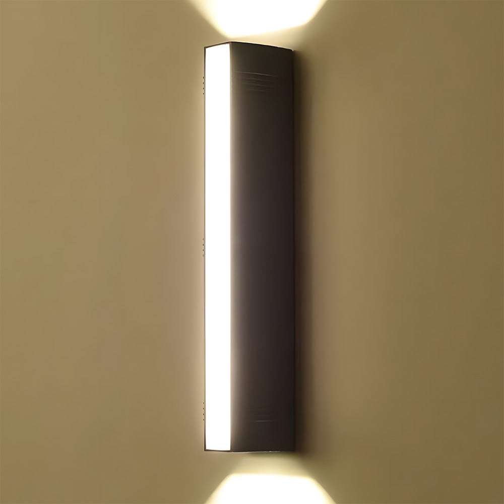 Modern Linear LED Outdoor Wall Light - Weather-Resistant for Gardens and Patios