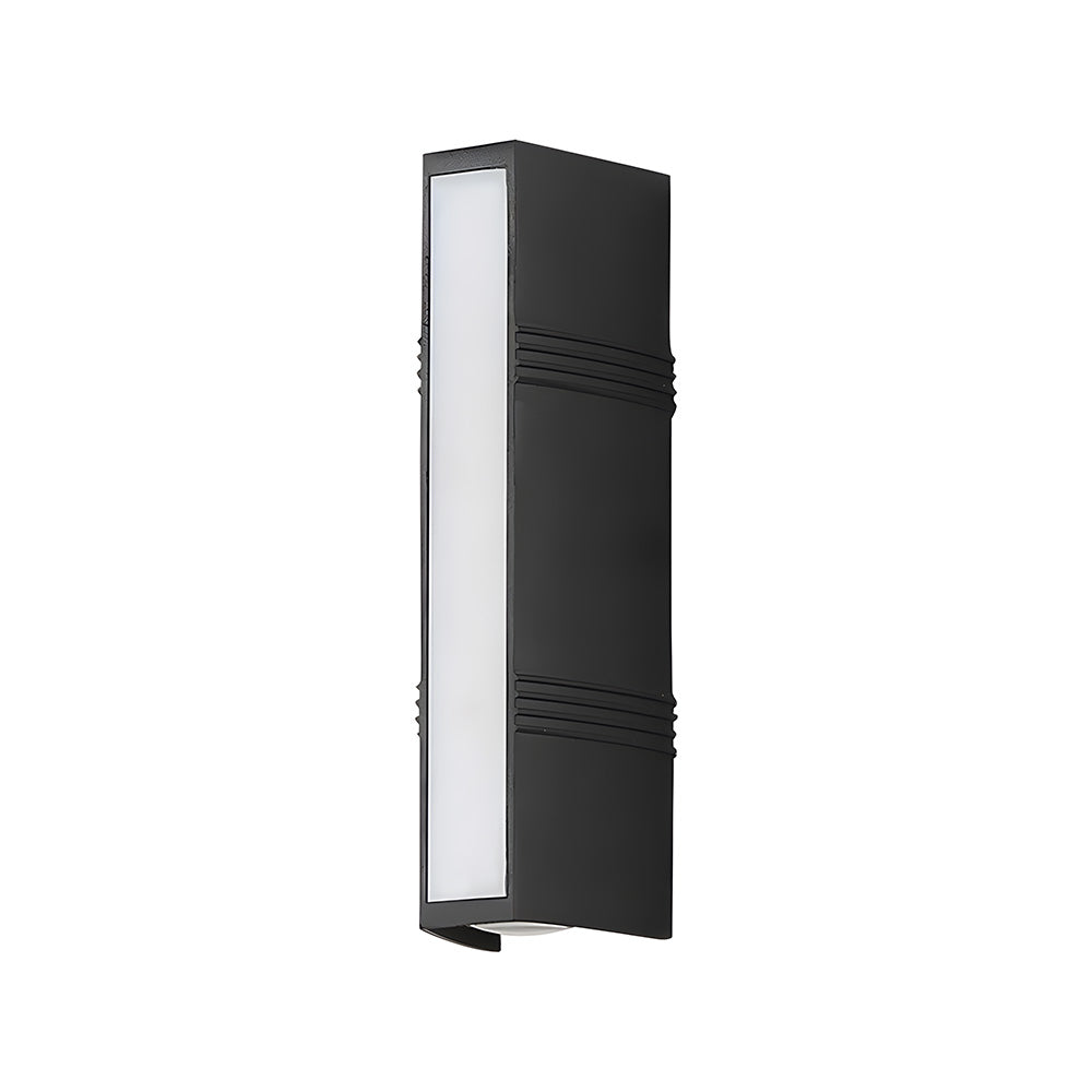 Modern Linear LED Outdoor Wall Light - Weather-Resistant for Gardens and Patios