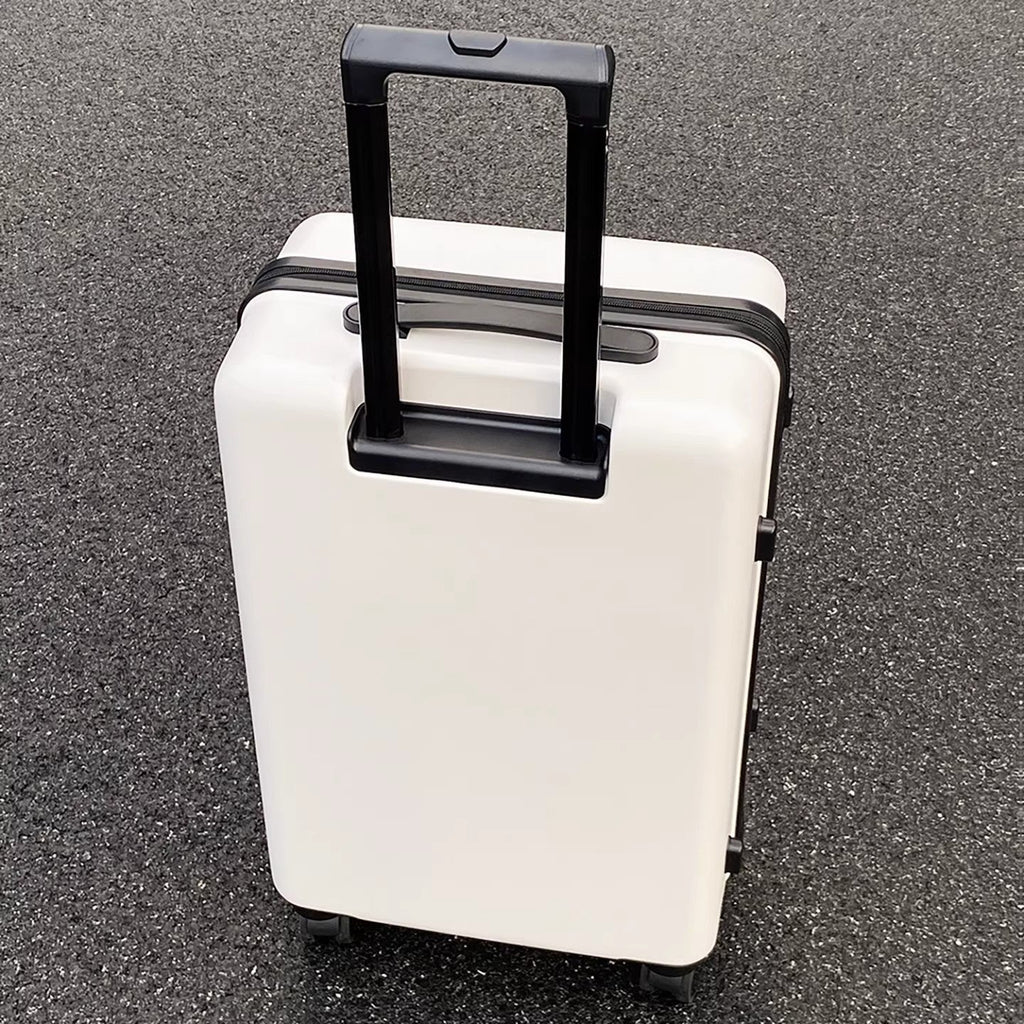 AeroStride Spinner Suitcase | Ultra Lightweight Hard Shell Luggage