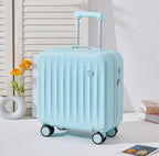 LunaCarry Compact Spinner Suitcase | Multi-Compartment Cabin Luggage