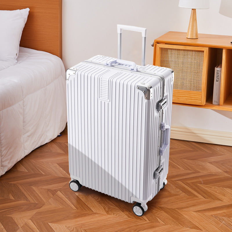 VoyaNest Hard Shell Luggage Set | TSA Spinner Suitcase Travel Set