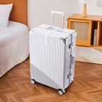 VoyaNest Hard Shell Luggage Set | TSA Spinner Suitcase Travel Set