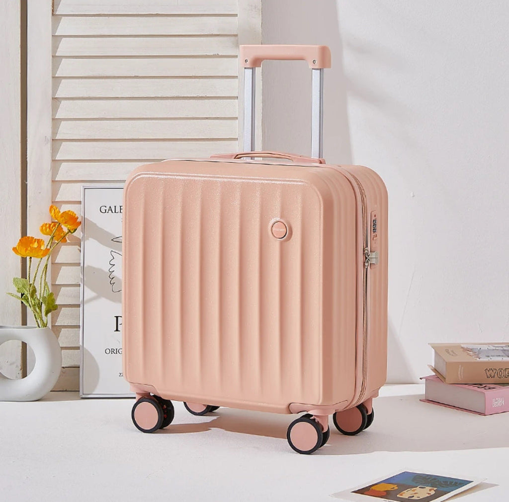 LunaCarry Compact Spinner Suitcase | Multi-Compartment Cabin Luggage