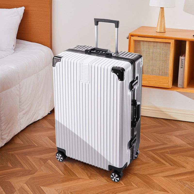 VoyaNest Hard Shell Luggage Set | TSA Spinner Suitcase Travel Set