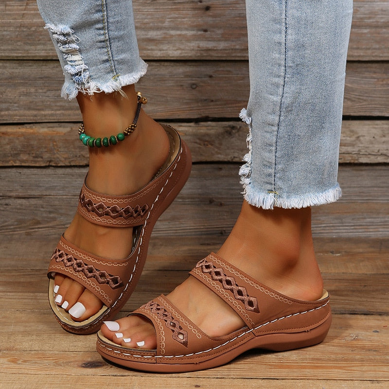 StrideEase Women's Comfort Sandals with Contoured Footbed