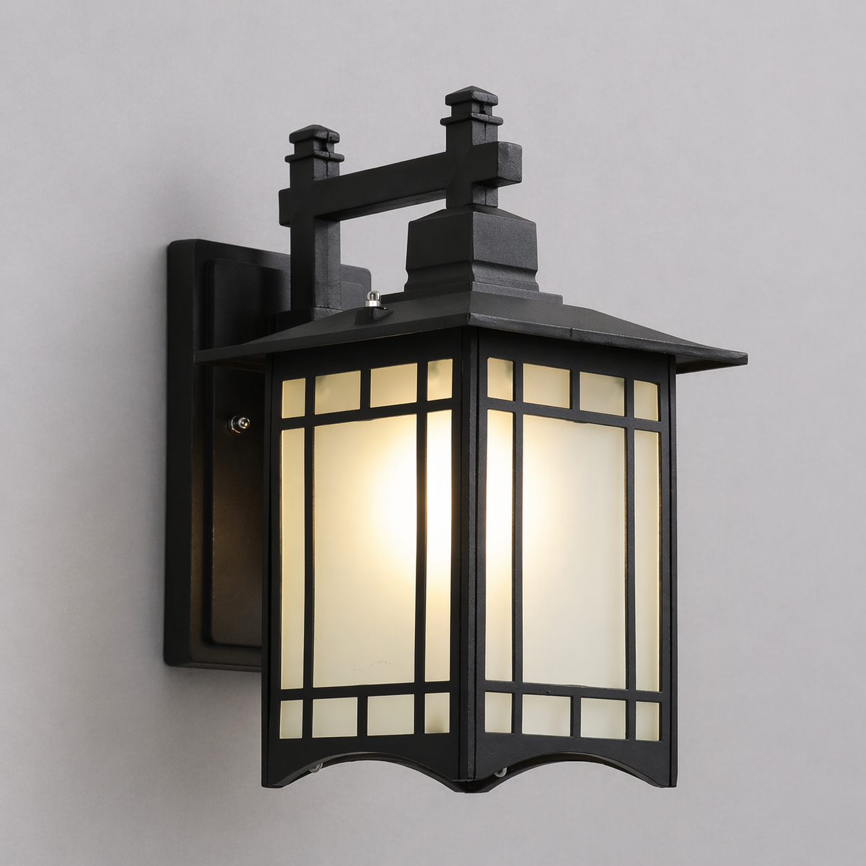 BronzaLume Rustic Outdoor Wall Light