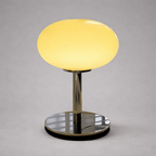 SphèreLumi Bauhaus lampe de table design minimaliste