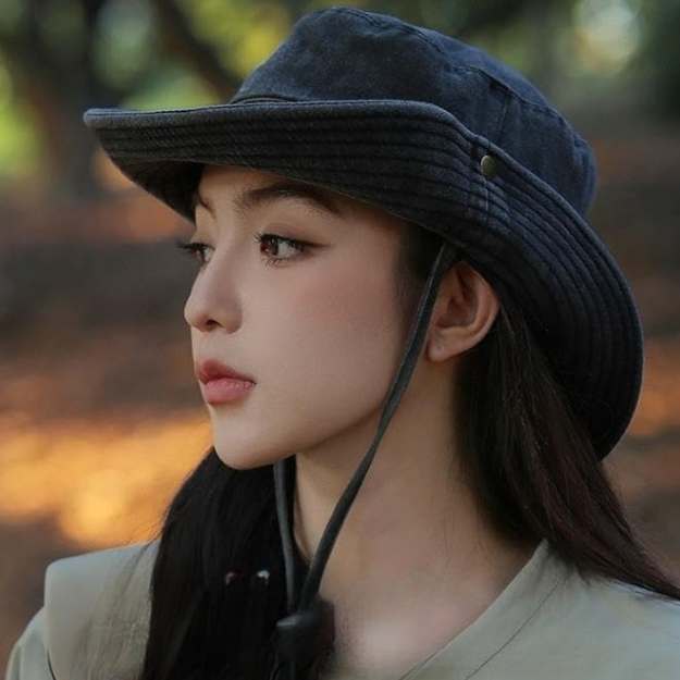 BreezeGuard Women's Wide Brim Outdoor Sun Hat with Chin Strap